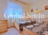Wiederverkauf - VILLA -
ORIHUELA - Orihuela Costa