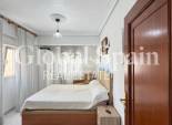 Wederverkoop - APPARTEMENT -
TORREVIEJA - Estacion de autobuses