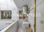 Resale - APARTMENT -
TORREVIEJA - Paseo maritimo