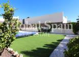 Venta - VILLA -
ALGORFA - La Finca Golf Resort