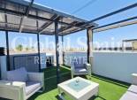Wederverkoop - VILLA -
CIUDAD QUESADA