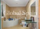 Wederverkoop - VILLA -
TORREVIEJA - LOS BALCONES - LOS ALTOS