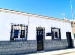 Resale - HOUSE -
SAN MIGUEL DE SALINAS - Inland