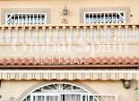 Odsprzedaż - DOM -
TORREVIEJA - 