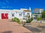 Resale - VILLA -
TORREVIEJA - Costa Blanca