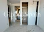 Revente - APPARTEMENT -
TORREVIEJA - Punta Prima