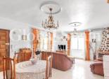 Resale - VILLA -
ROJALES - Centro de la Ciudad Quesada