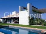 Nouvelle construction - VILLA -
SUCINA - Peraleja Golf