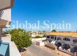 Wiederverkauf - WOHNUNG -
ORIHUELA COSTA - La Regia