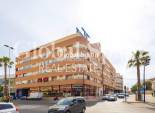 Wederverkoop - APPARTEMENT -
TORREVIEJA - Center