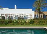 Neubau - VILLA -
CASARES - Pedregales