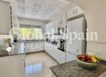 Wederverkoop - VILLA -
DOLORES - Comunidad Valenciana