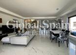 Wiederverkauf - VILLA -
TORREVIEJA - La Mata
