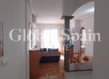 Wederverkoop - APPARTEMENT -
TORREVIEJA - CASCO URBANO