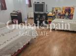 Wiederverkauf - VILLA -
ORIHUELA COSTA - CAMPOAMOR