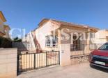 Resale - VILLA -
LO CRISPÍN - Inland