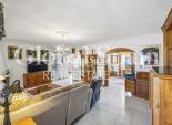 Wederverkoop - VILLA -
CIUDAD QUESADA - Centro