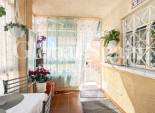Wederverkoop - APPARTEMENT -
TORREVIEJA - Torrevieja