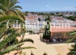 Wiederverkauf - VILLA -
CIUDAD QUESADA
