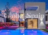 Wederverkoop - VILLA -
TORREVIEJA - Torreta Florida
