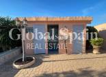 Resale - HOUSE -
CREVILLENTE - Inland