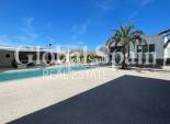 Resale - VILLA -
ORIHUELA - Inland