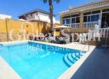 Resale - VILLA -
TORREVIEJA - Aguas Nuevas