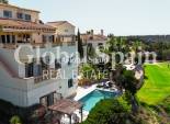 Resale - VILLA -
LAS RAMBLAS GOLF - Inland