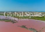 Resale - VILLA -
TORREVIEJA - Torretas