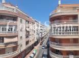 Wiederverkauf - WOHNUNG -
TORREVIEJA - Estacion de autobuses