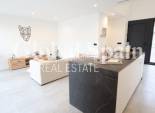 Resale - VILLA -
LOS ALCÁZARES