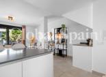 Resale - APARTMENT -
ORIHUELA COSTA - VILLAMARTÍN