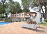 Wiederverkauf - VILLA -
TORREVIEJA - LOS BALCONES - LOS ALTOS