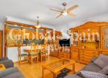 Resale - APARTMENT -
TORREVIEJA - Paseo maritimo