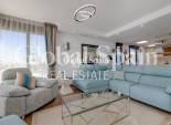 Wiederverkauf - VILLA -
TORREVIEJA - Costa Blanca