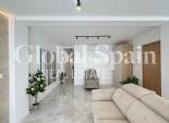 Wederverkoop - PENTHOUSE -
TORREVIEJA - Playa del Cura
