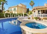 Venta - VILLA -
CABO ROIG - MUY CERCA DE LA PLAYA
