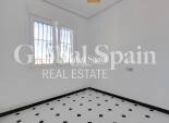Revente - VILLA -
TORREVIEJA - La Siesta - El Salado - Torreta