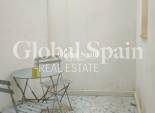 Resale - Building -
ALICANTE - Centro