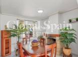 Wiederverkauf - VILLA -
TORREVIEJA - LOS BALCONES - LOS ALTOS