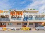 Venta - APARTAMENTO -
TORREVIEJA - Los Frutales