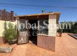 Odsprzedaż - WILLA  -
TORREVIEJA - 