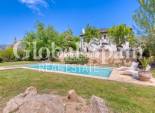 Wiederverkauf - VILLA -
Esporlas - Mallorca