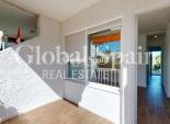 Revente - APPARTEMENT -
ORIHUELA COSTA - VILLAMARTÍN