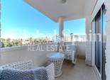 Wederverkoop - VILLA -
TORREVIEJA - La Mata