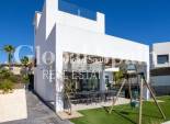 Wederverkoop - VILLA -
CIUDAD QUESADA - center