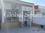 Wederverkoop - APPARTEMENT -
TORREVIEJA - Torretas