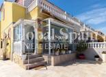Resale - HOUSE -
ORIHUELA COSTA - La Regia