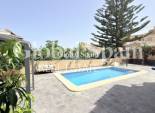 Resale - VILLA -
ORIHUELA COSTA - Costa Blanca