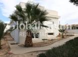 Resale - VILLA -
CIUDAD QUESADA